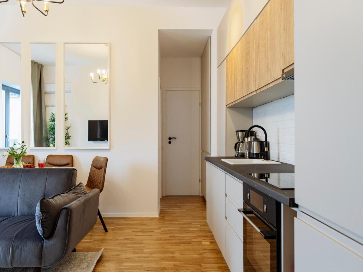 Sunny 2Br Flat - Top Location - Amazing Balcony Бухарест Экстерьер фото
