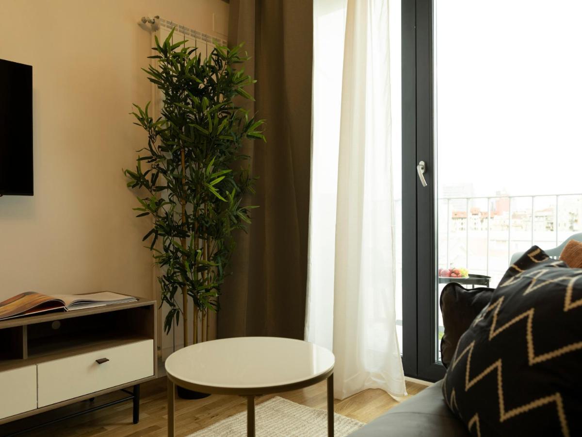 Sunny 2Br Flat - Top Location - Amazing Balcony Бухарест Экстерьер фото
